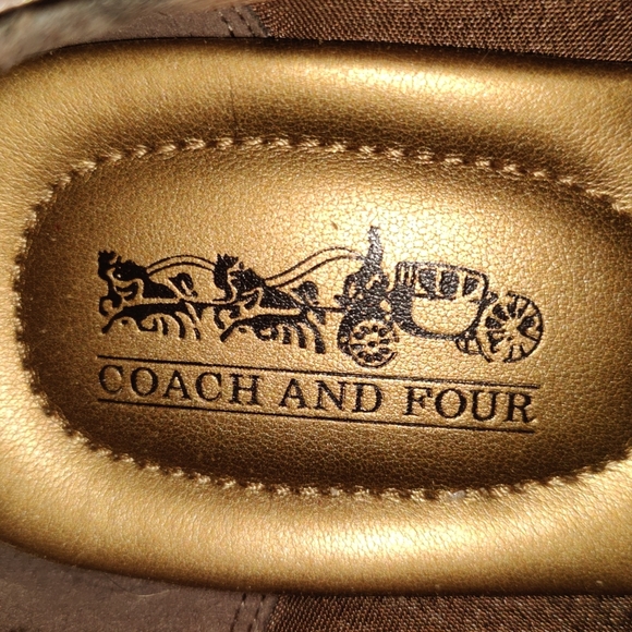 Ladies Brown Metallic Coach and Four Shoes Heels - Picture 4 of 4
